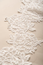 Load image into Gallery viewer, Horizon Veil
