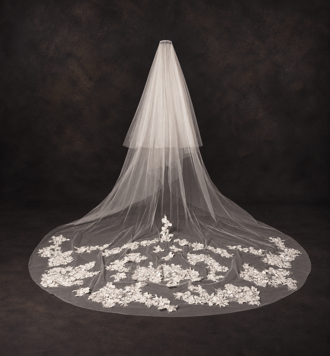 Ellie Veil