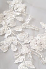 Load image into Gallery viewer, Lilac Veil
