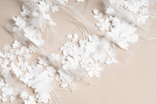Load image into Gallery viewer, Leilani Veil
