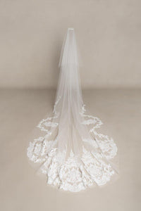 Dahlia Veil