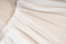 Load image into Gallery viewer, Tulipe Veil
