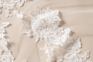 Zay Veil