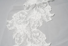 Load image into Gallery viewer, Heidi Veil
