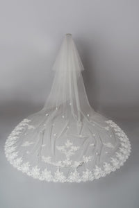Vivian Veil