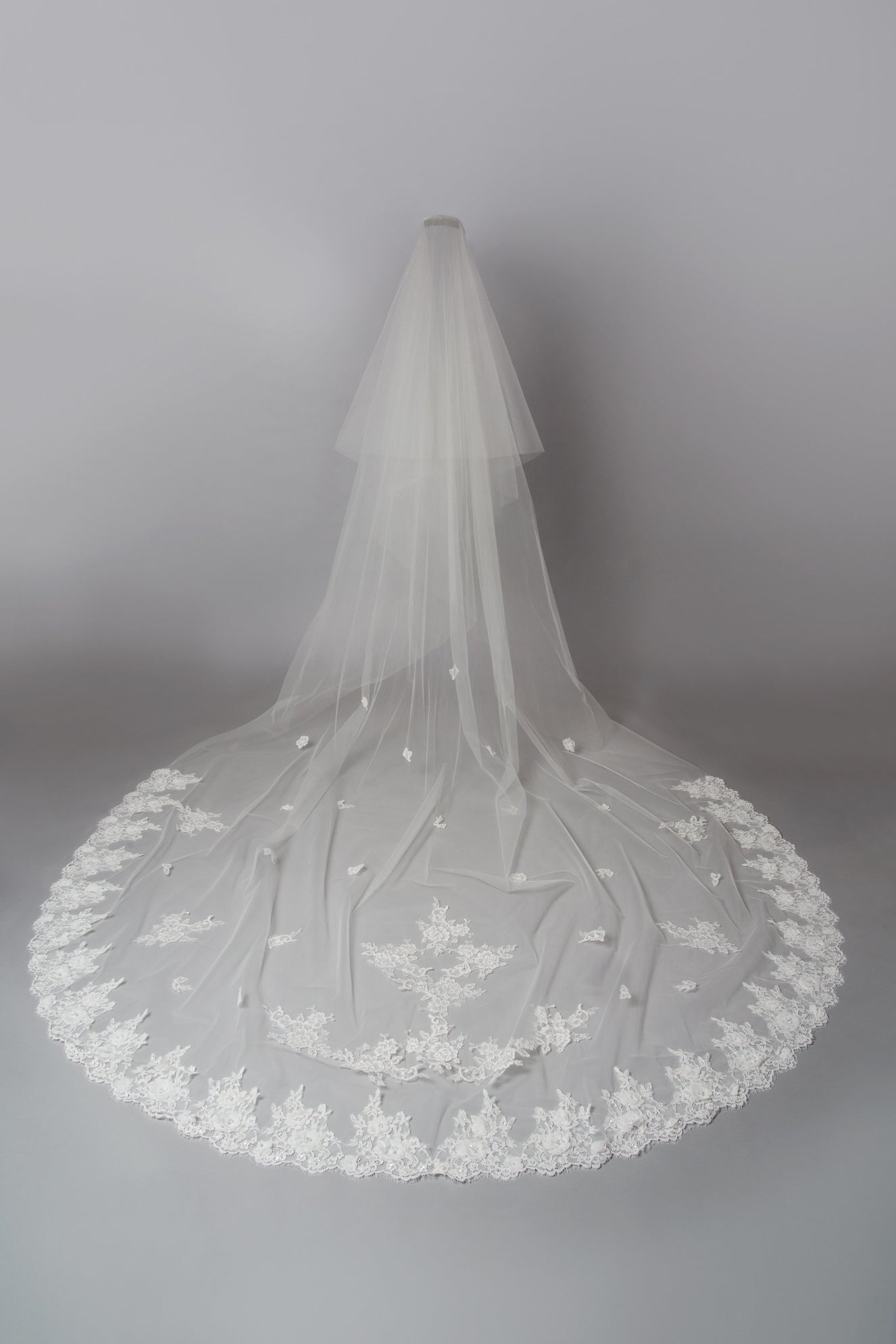 Vivian Veil